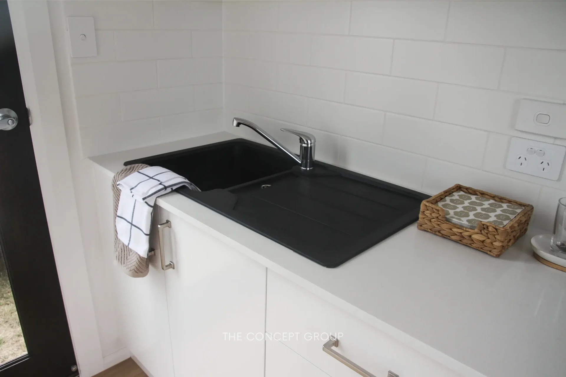 Custom Finished 9 x 3.4m Executive Modular Home - Image 3